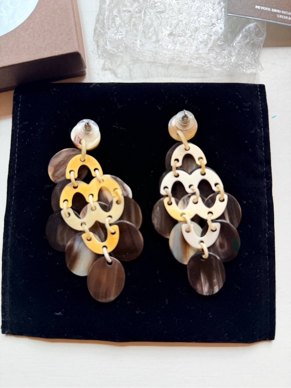 Double D Ranch Bone Chandelier Earrings NIB - Picture 12 of 13